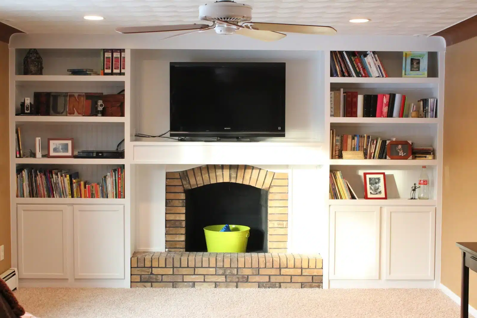 Built-in Bookshelves .jpg