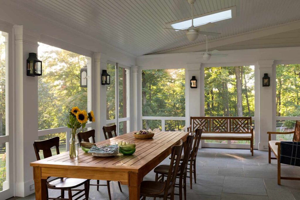 Cosy Dining Space