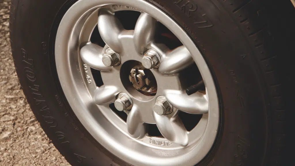 What Makes Classic Car Wheels Unique?