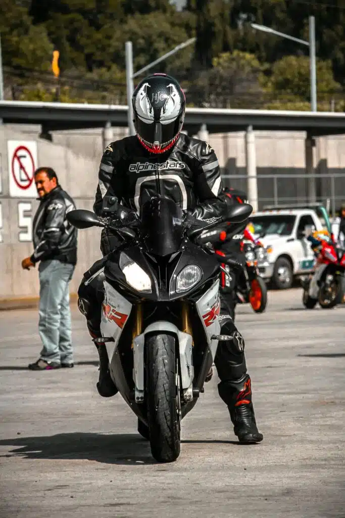 How Motorcycle Leather Jackets Protect You on the Road