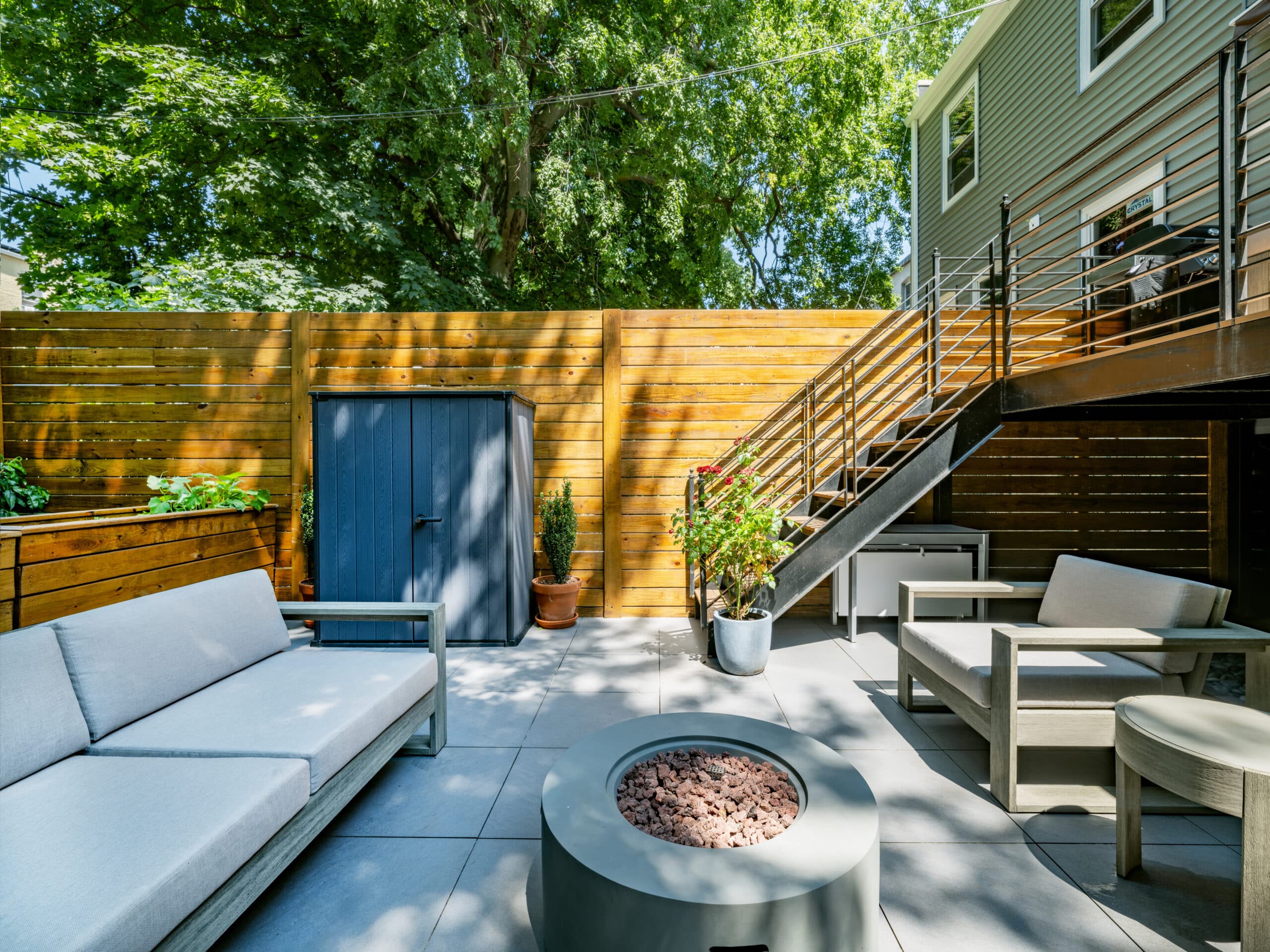 Smart Technology for Seamless Outdoor Living
