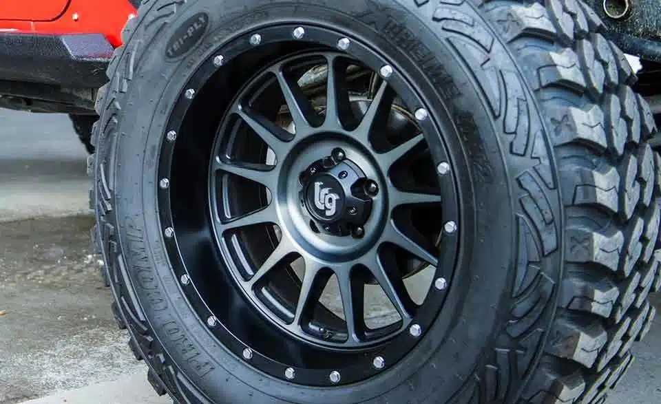 What is the 2008 Jeep Wrangler Bolt Pattern?.png