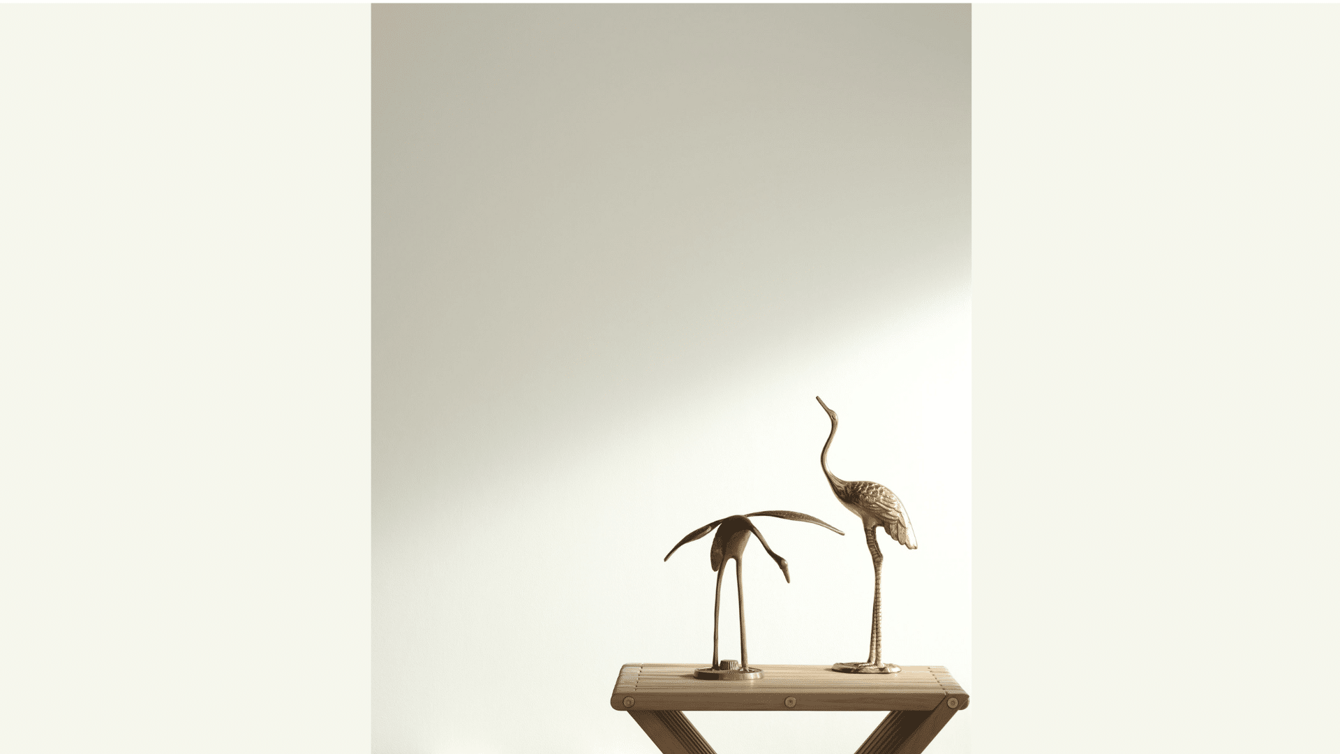Benjamin_Moore_Simply_White_OC-117