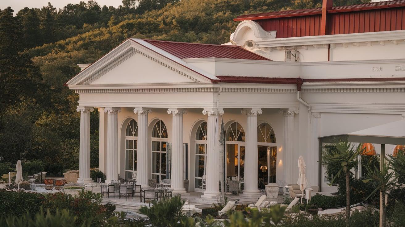 Luxury_Hotels_and_Resorts
