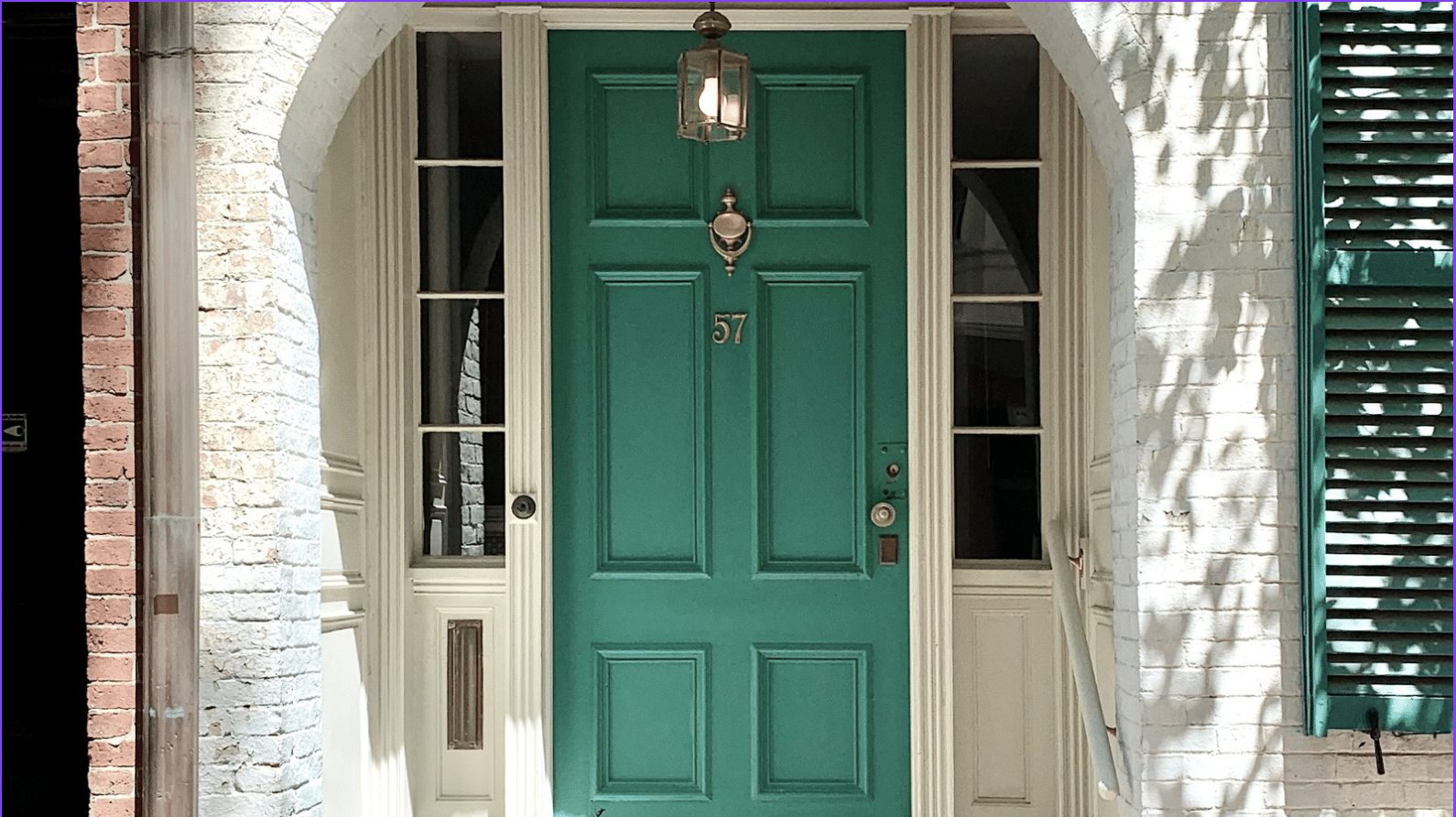 Front_Door_or_Built-Ins