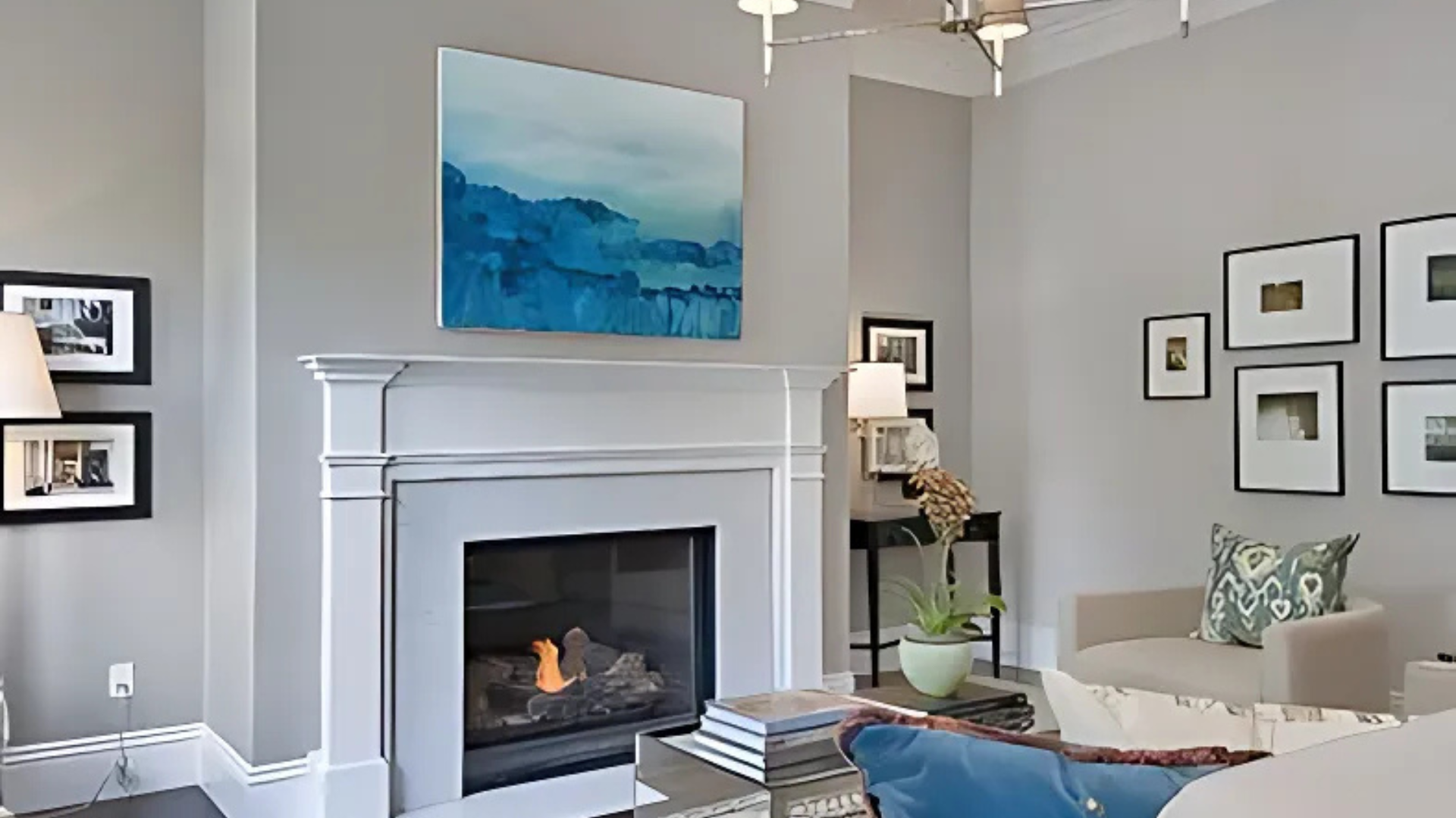 How_does_Oyster_Shell_look_in_Different_Lighting