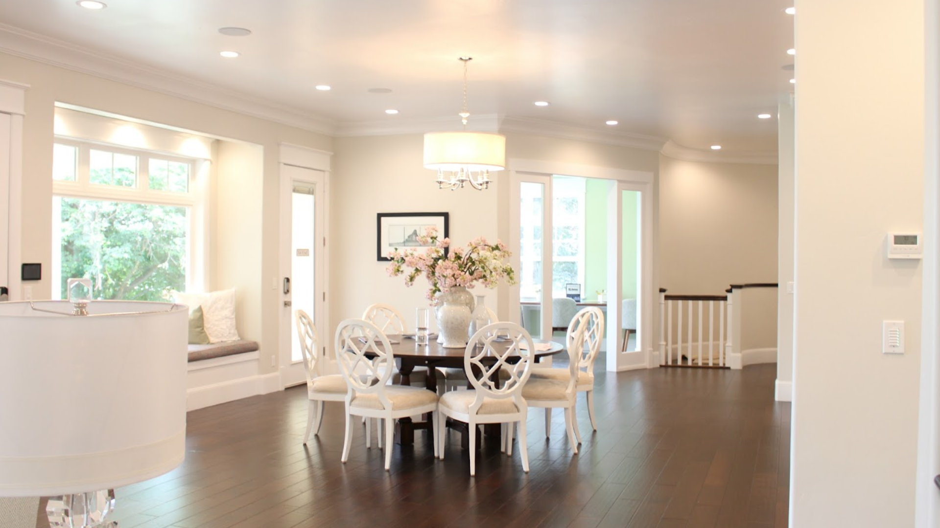How_to_Incorporate_Moonlight_White_Into_Your_Home_Decor