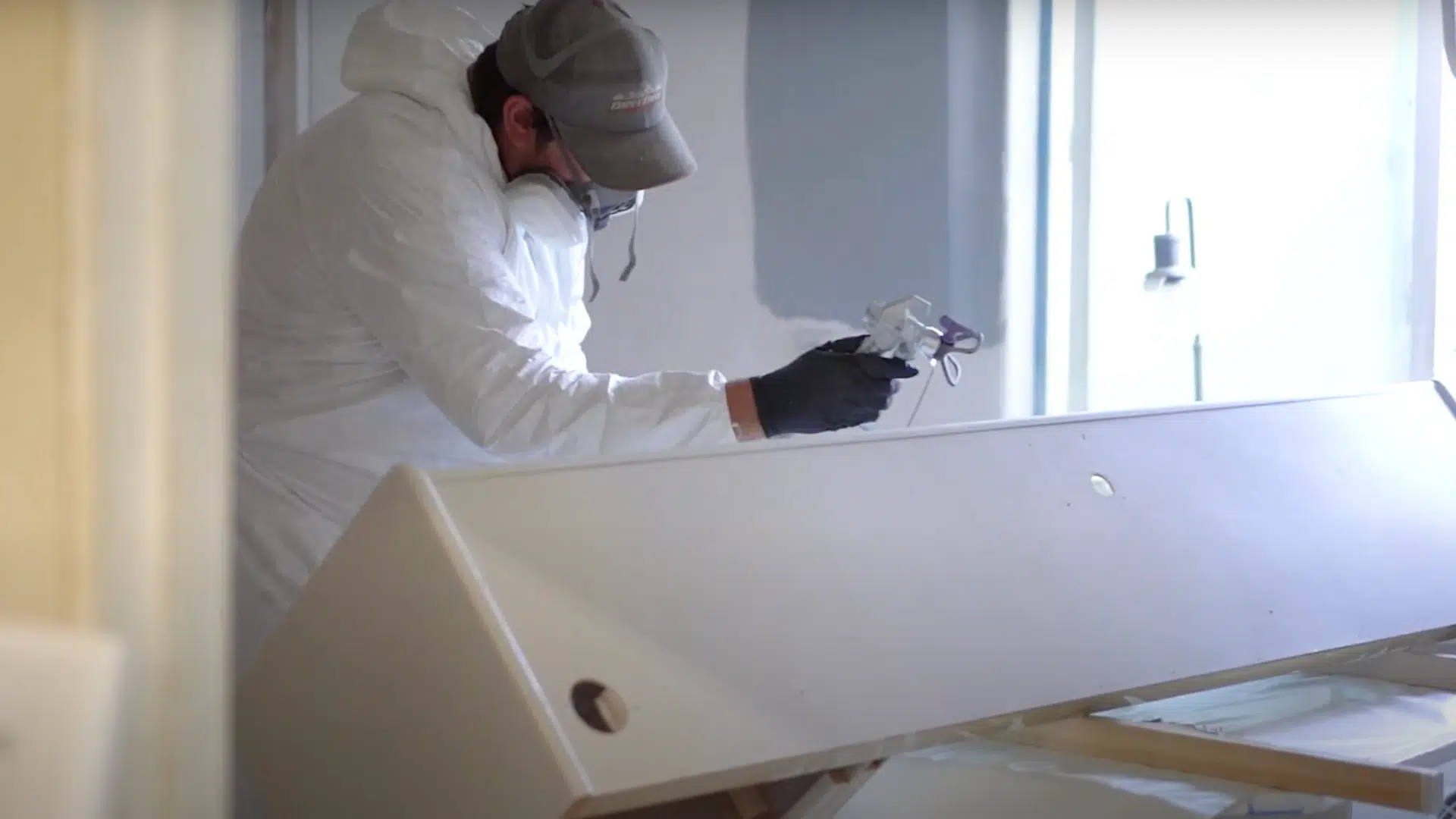 Step_5_Prime_the_Cabinets_for_a_Strong_Finish