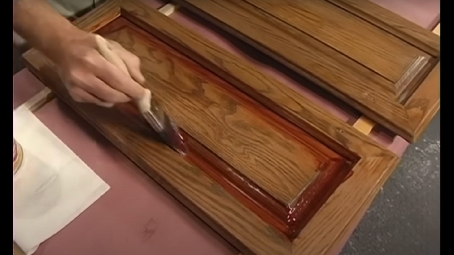 Step_6_Apply_the_Stain_Evenly