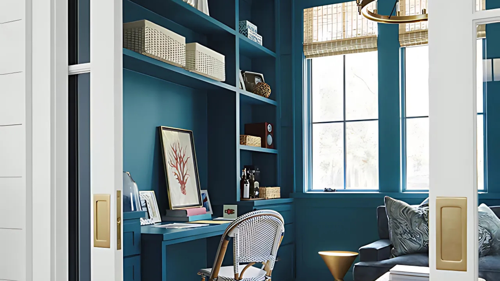 Where_Is_Dark_Teal_Wall_Paint_Best_Used_in_an_Interior