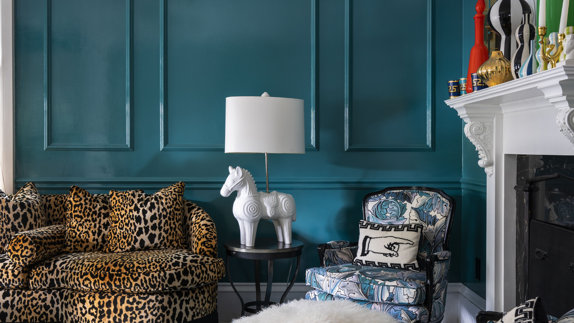 Why_Dark_Teal_Wall_Paint_2053-20_Is_the_Perfect_Choice_for_Your_Space
