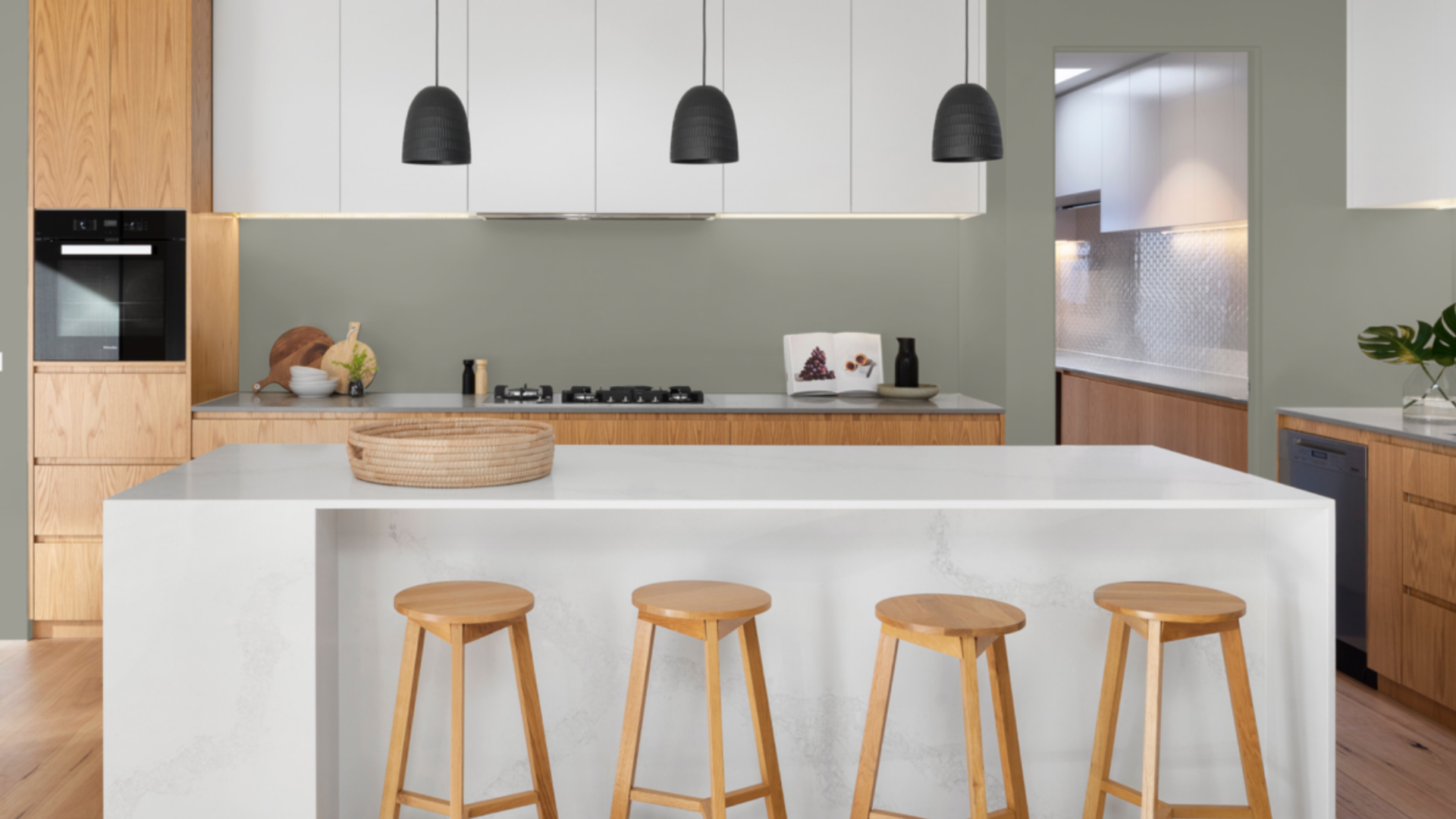 ssKitchen_Cabinets_or_Island