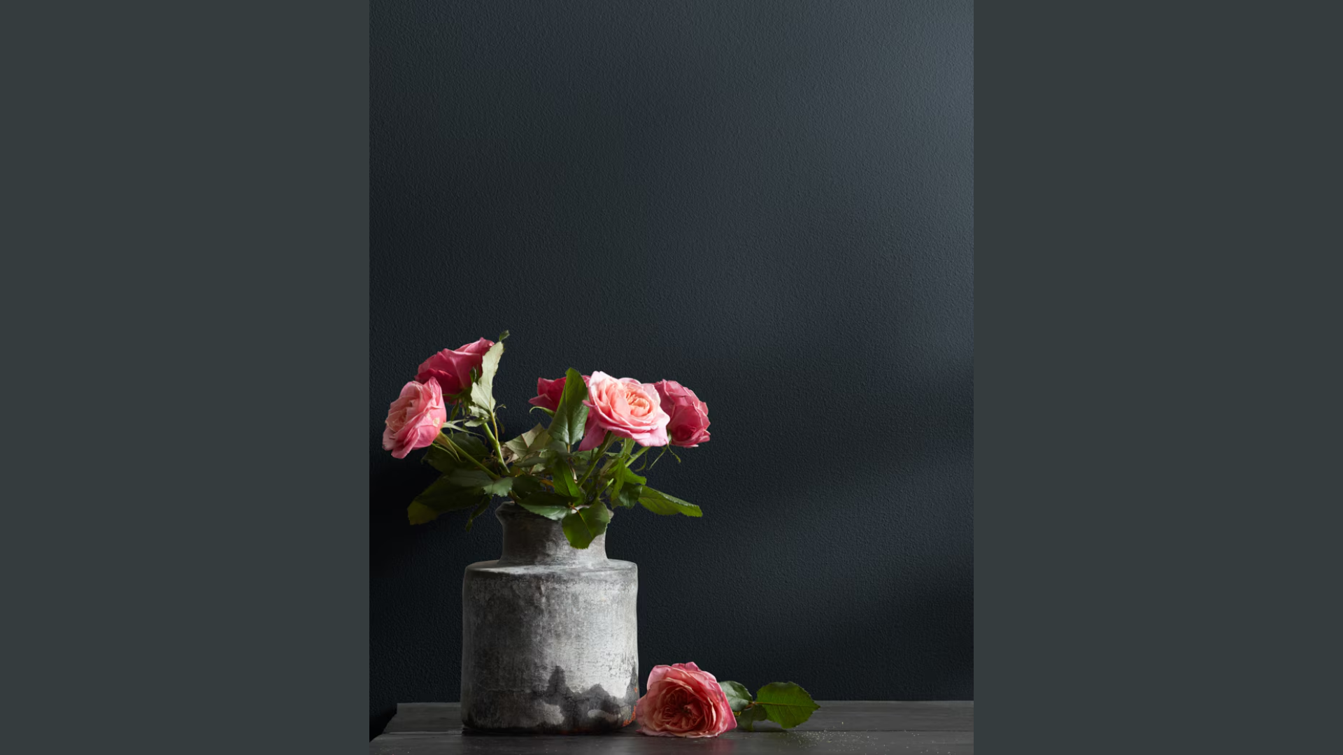 uWhy_Soot_Is_an_Ideal_Paint_Color_for_Any_Room