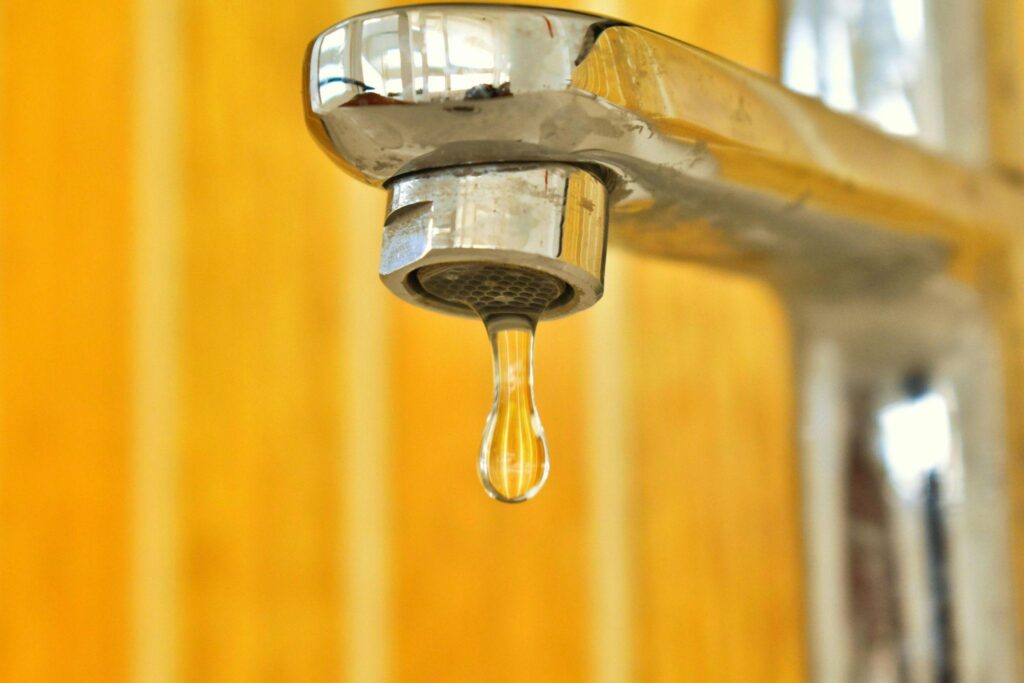 Water Pressure Woes? How to Diagnose and Fix Flow Issues Without Sacrificing Style
