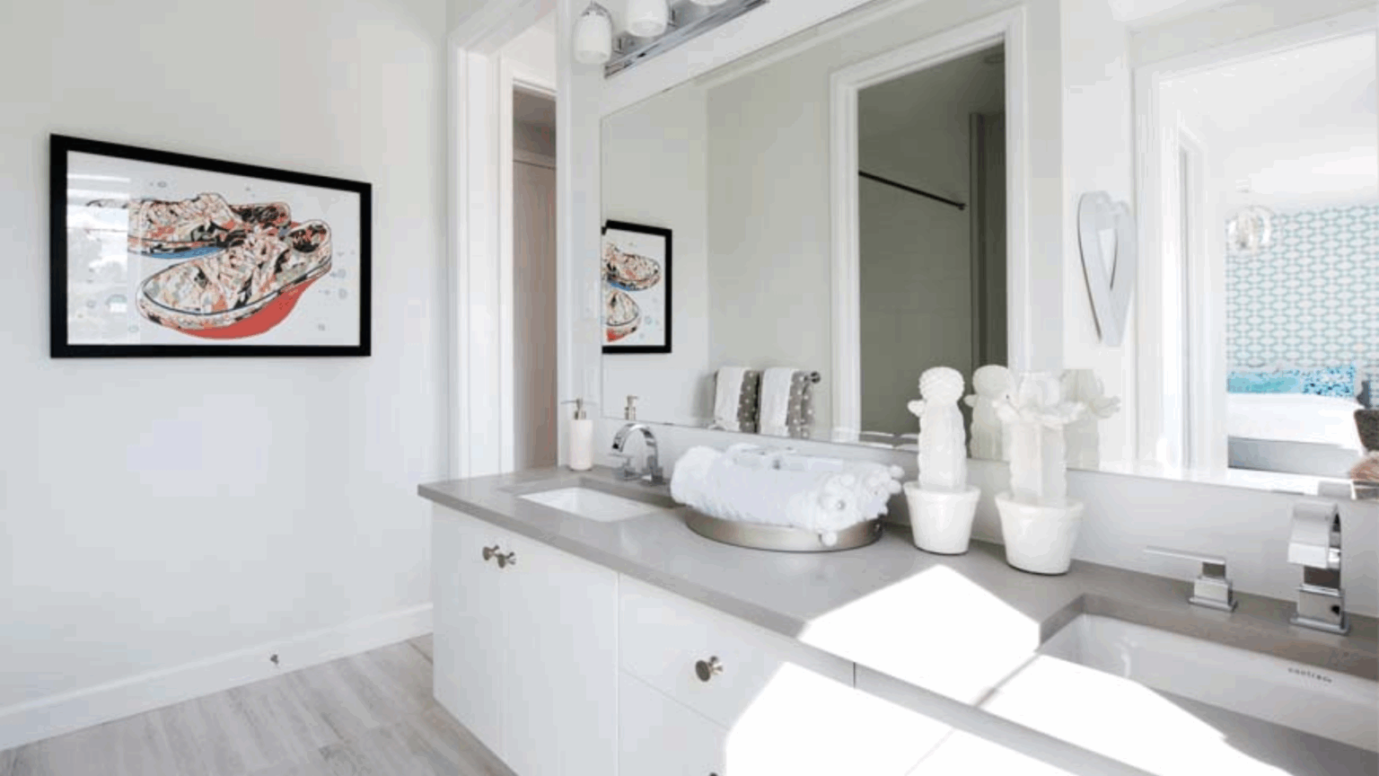 19 Jack and Jill Bathroom Layout Ideas & Plans - Opple House