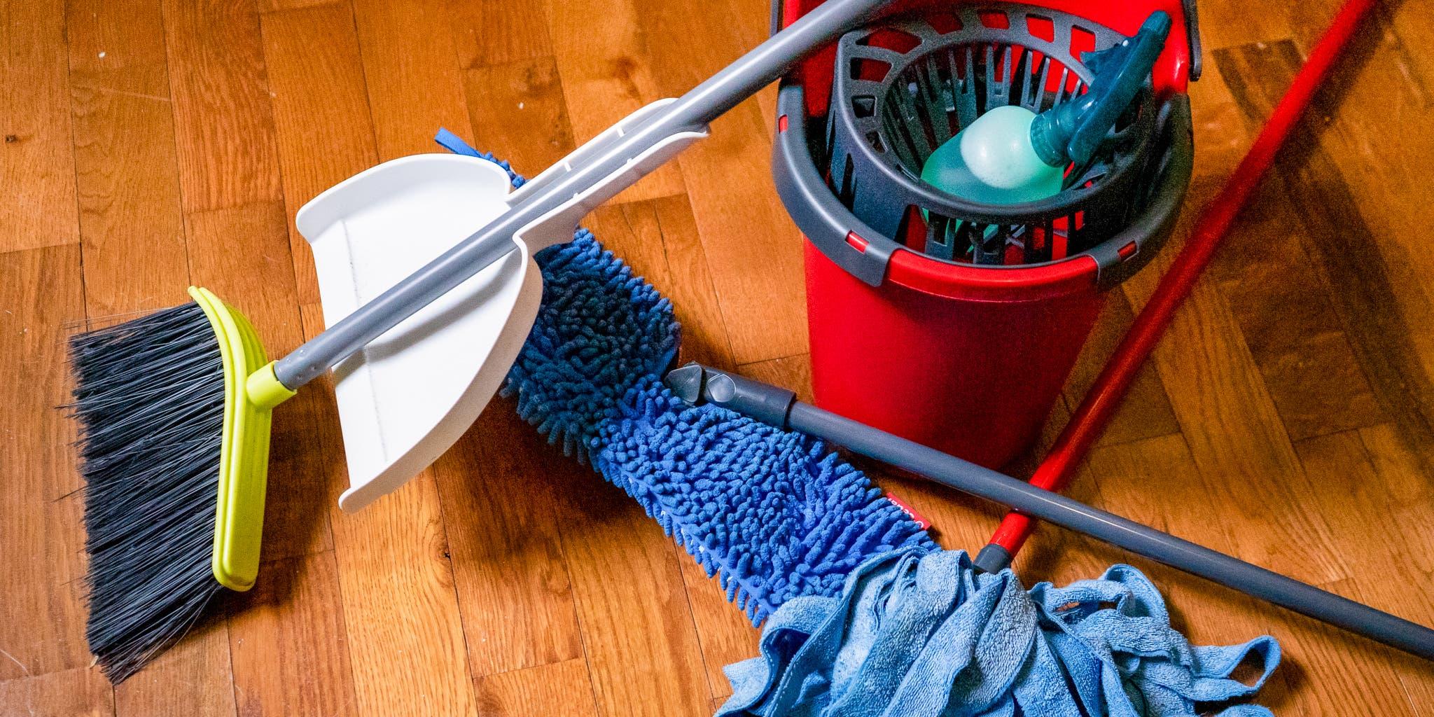 Be_Careful_with_Cleaning_Tools