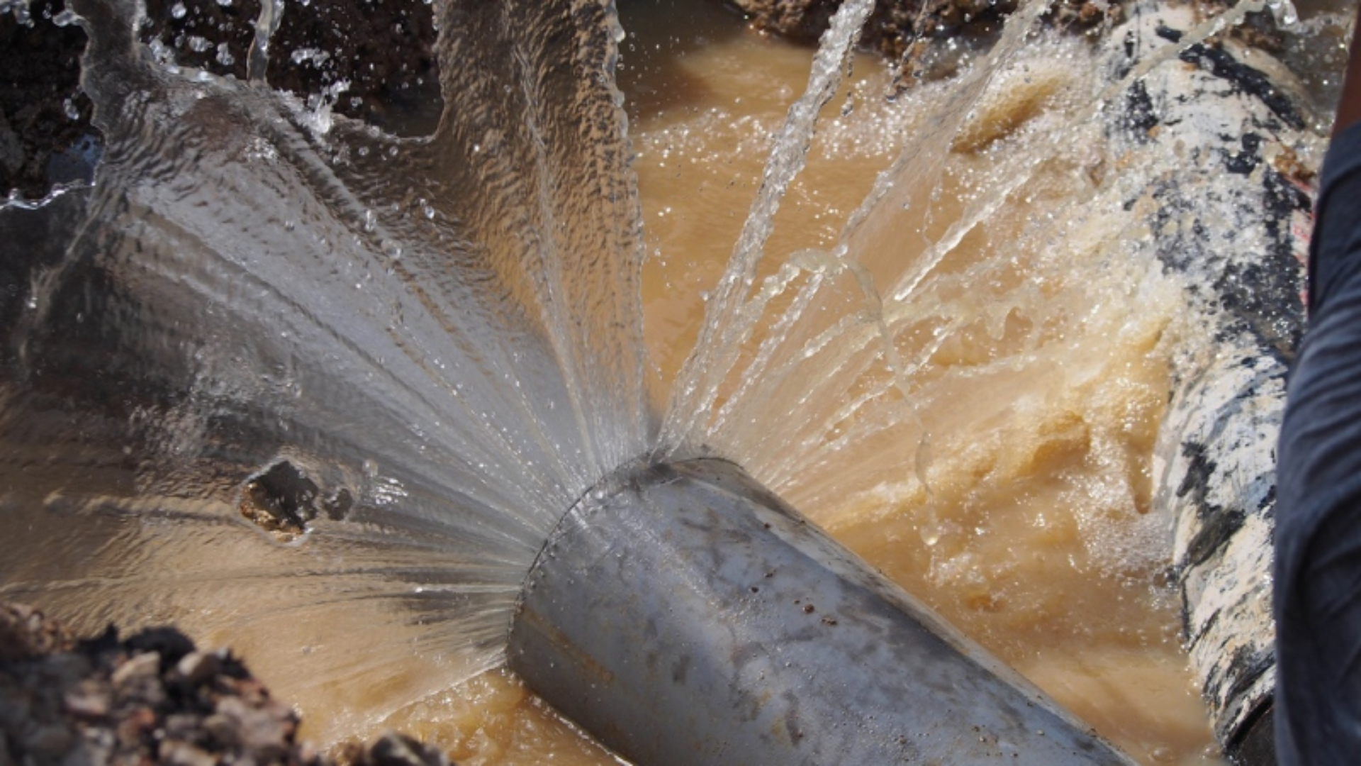 Identify_and_Stop_the_Source_of_Water