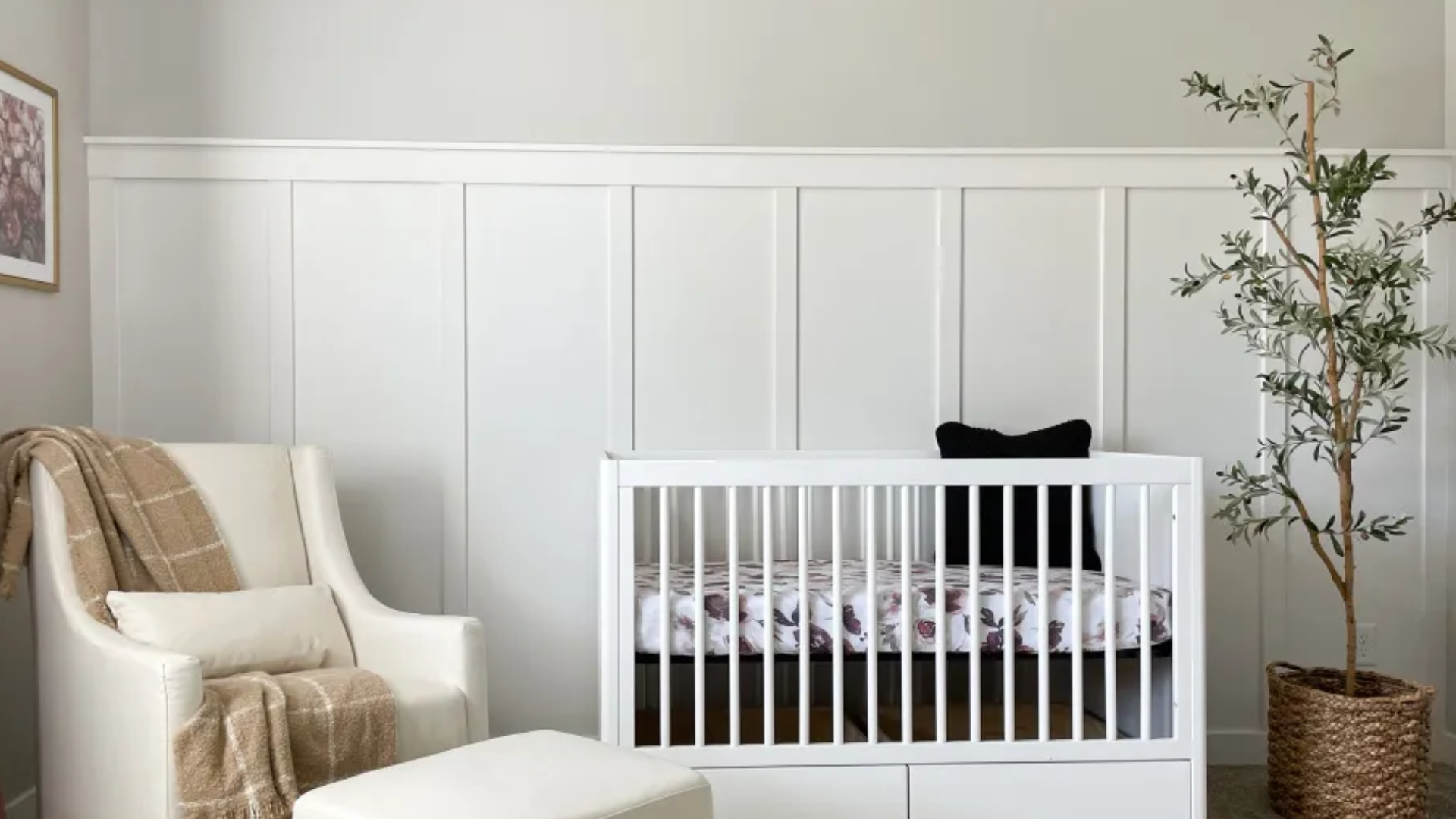 Modern_Minimalist_White-on-White