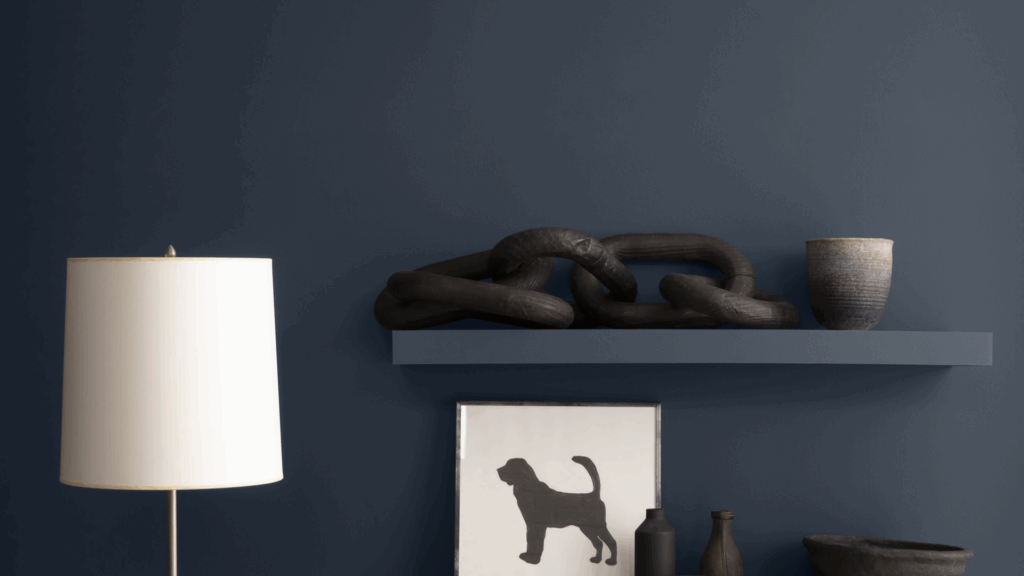 Reviewing Benjamin Moore’s Hale Navy (HC-154)