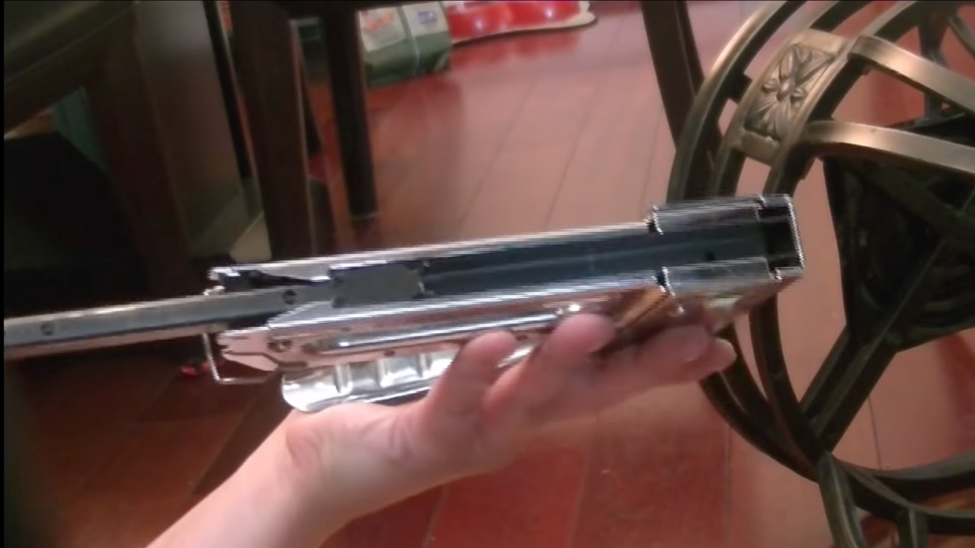 Step_1_Open_the_Staple_Gun