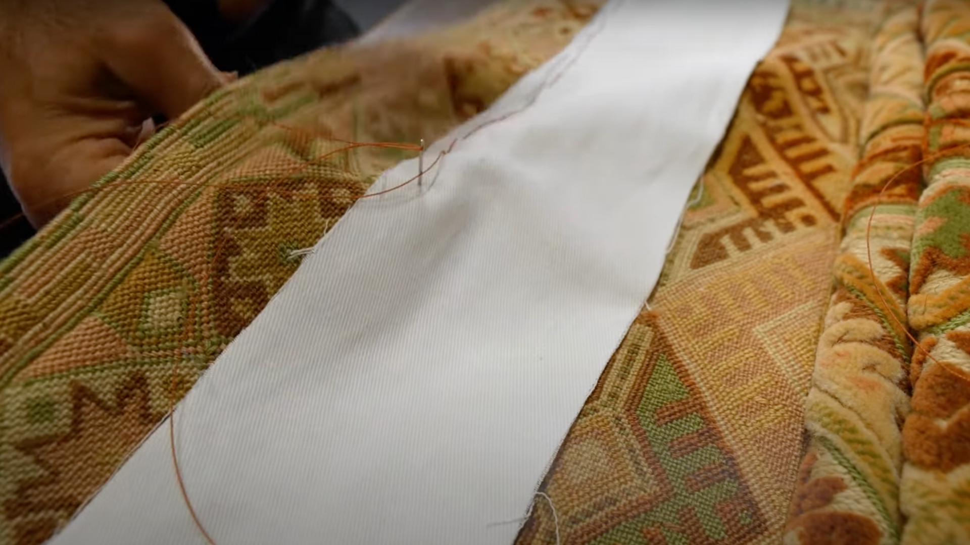 Step_2_Stitch_the_Bottom_Edge_to_the_Rug