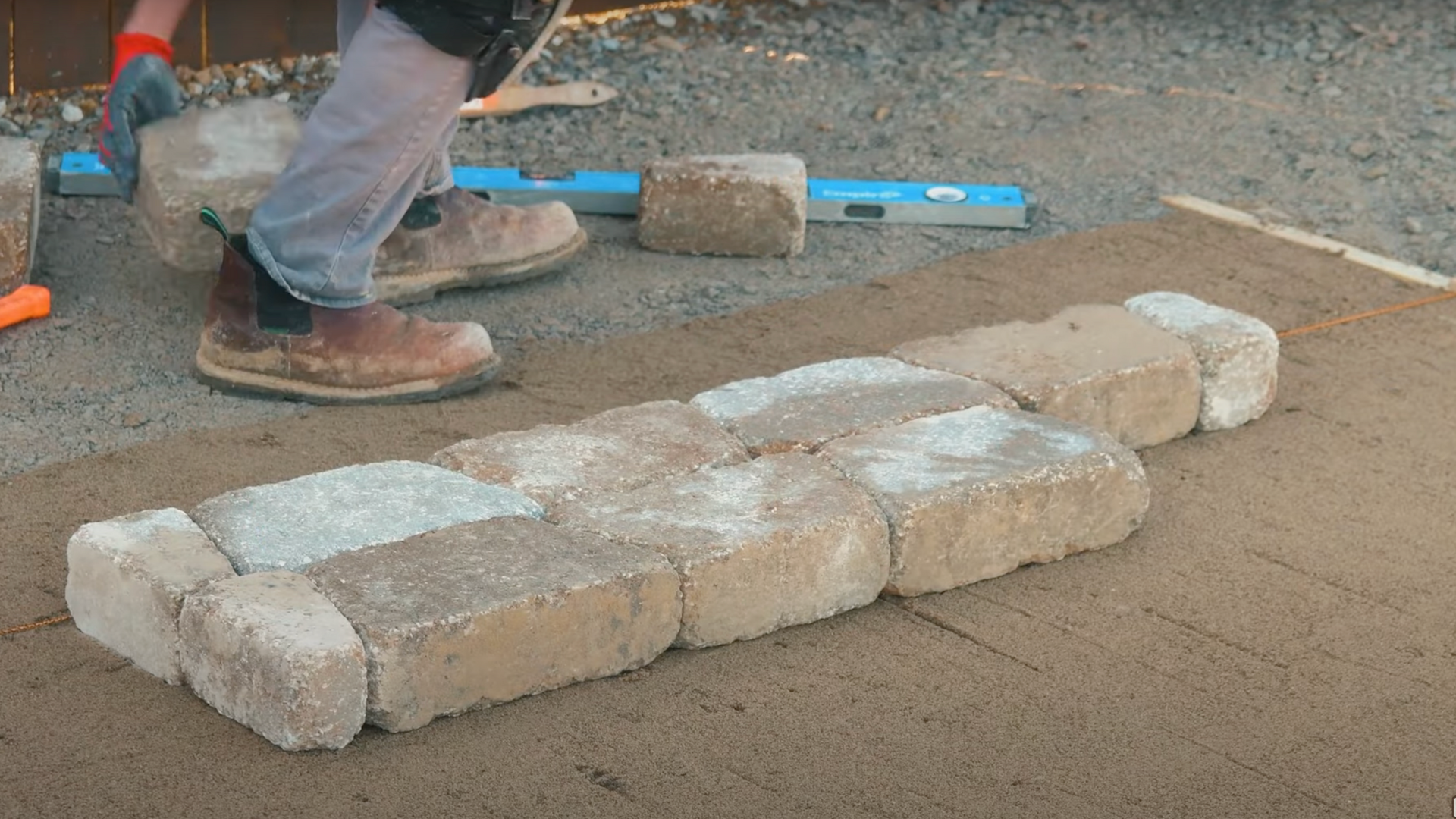 Step_3_Begin_Laying_the_Blocks