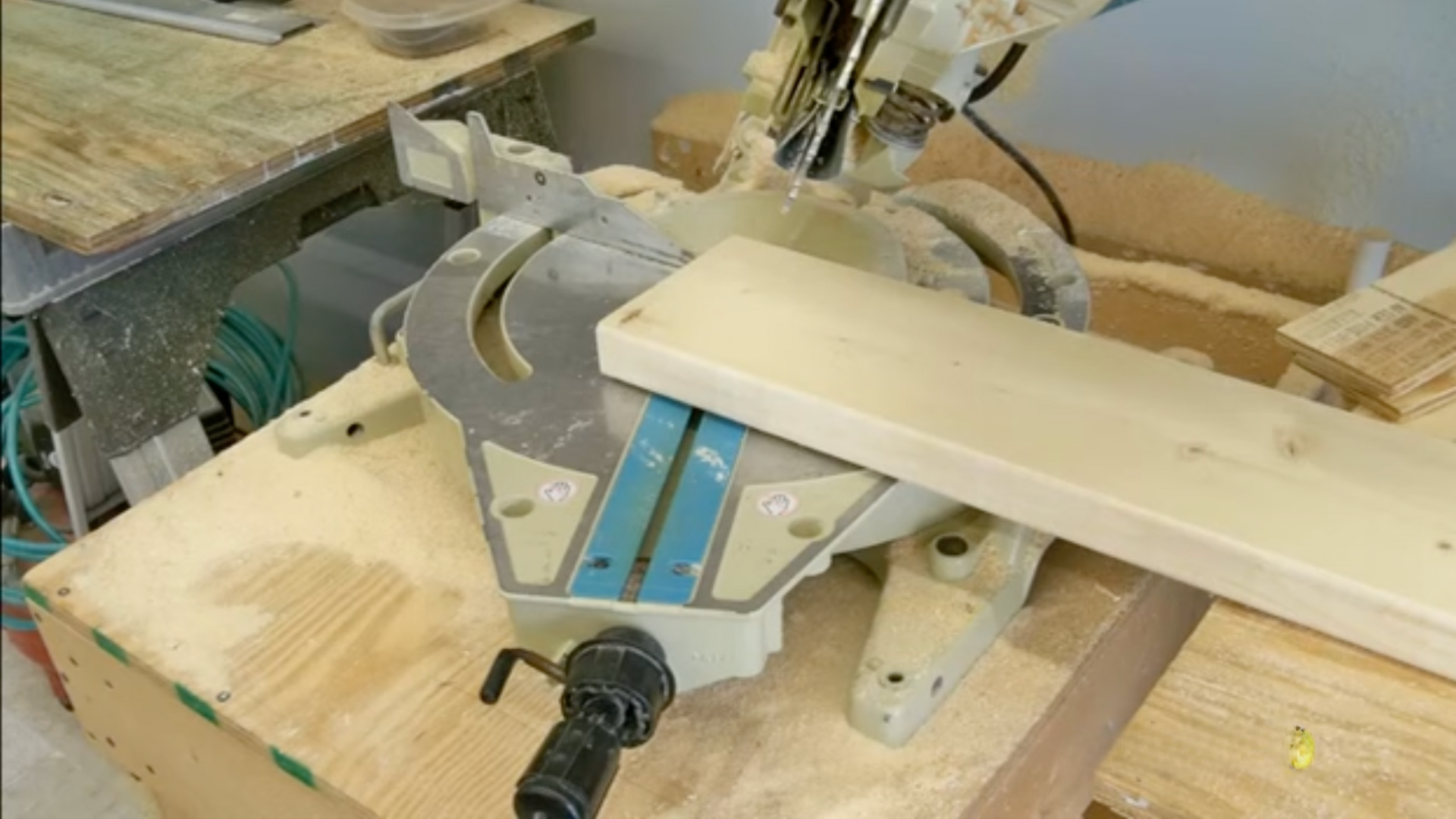 Step_3_Building_the_Ridge_Board_Frame