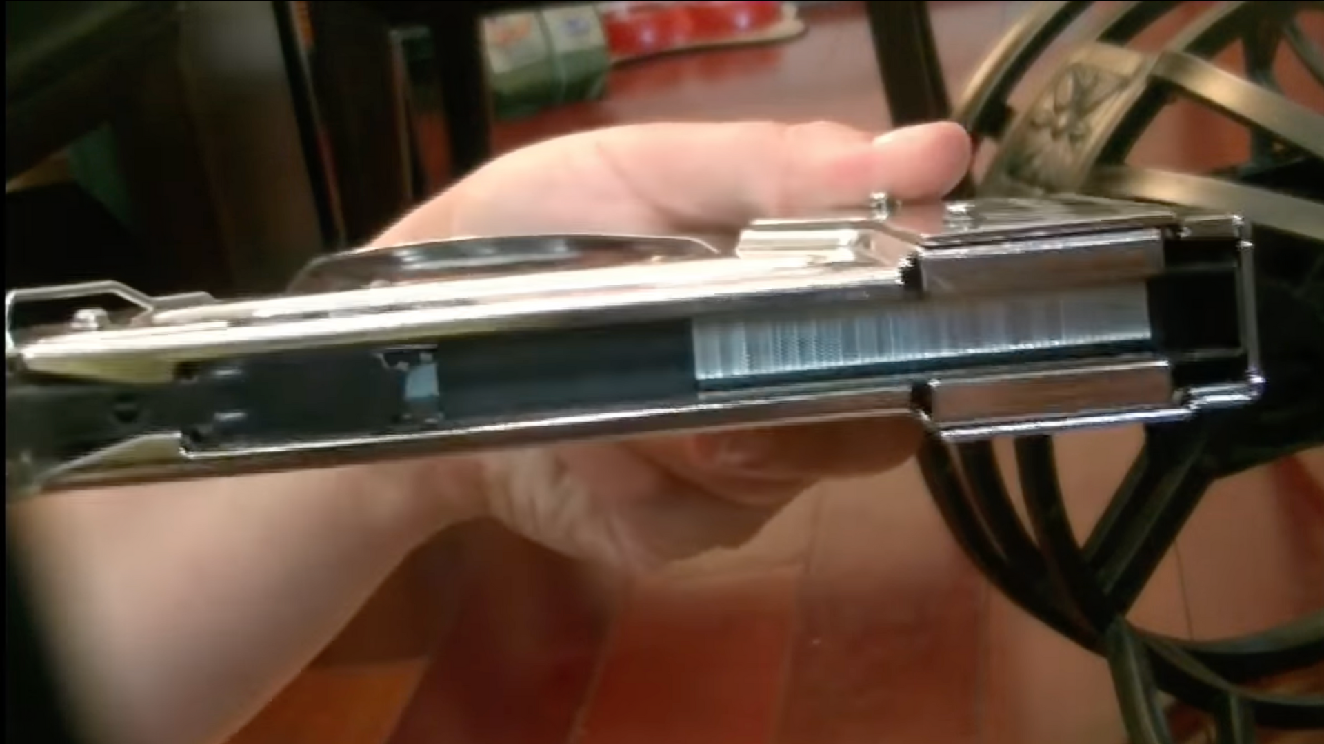 Step_4_Close_the_Staple_Gun