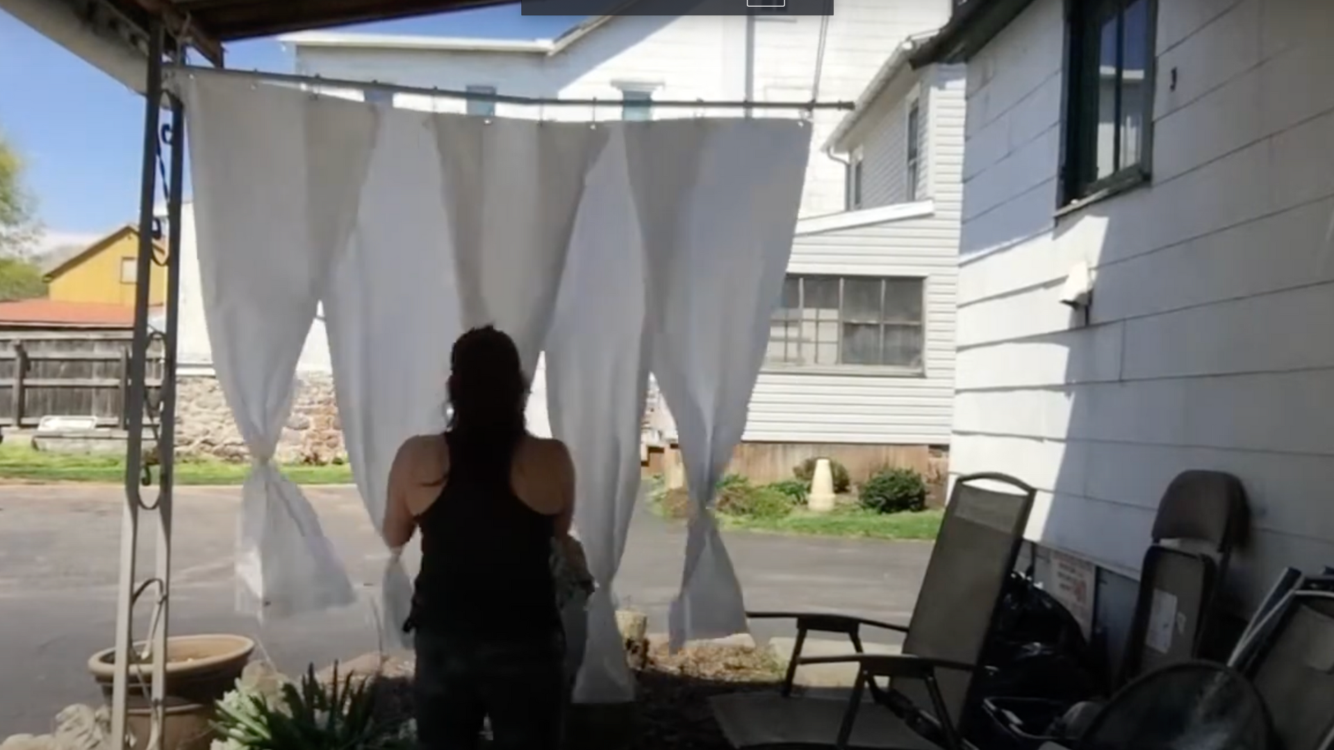 Step_4_Tie_Back_Curtains_with_Rope