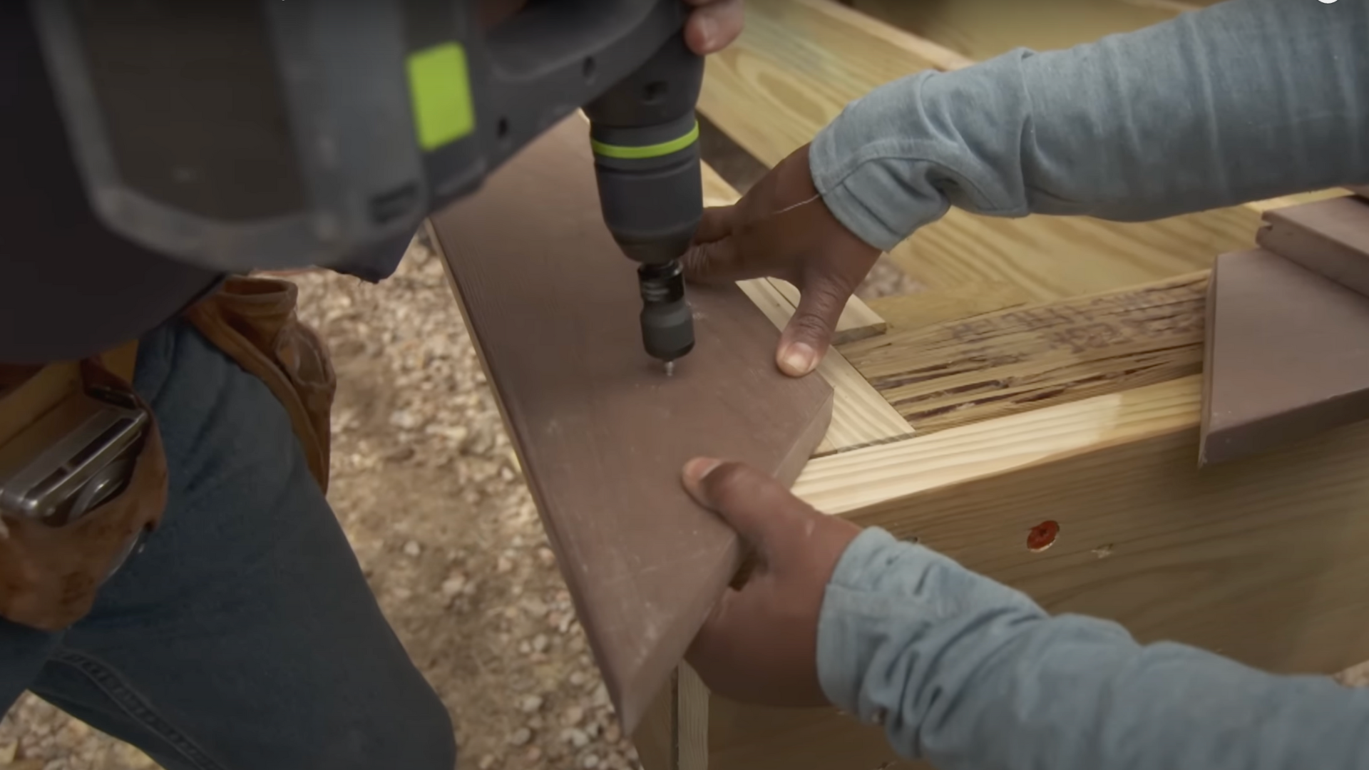 Step_7_Miter_and_Fasten_Outer_Edge_Boards