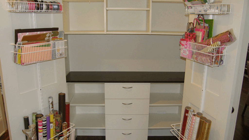 Use a Closet as a Mini Craft Station

