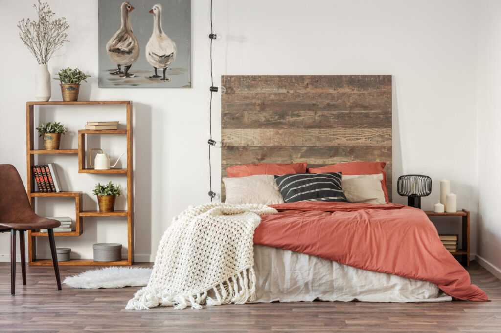 https://www.thehoth.com/external/downloadBloggerImage?folder=2724535_3432874&file=Beautiful-bedroom-interior-wit.jpg
