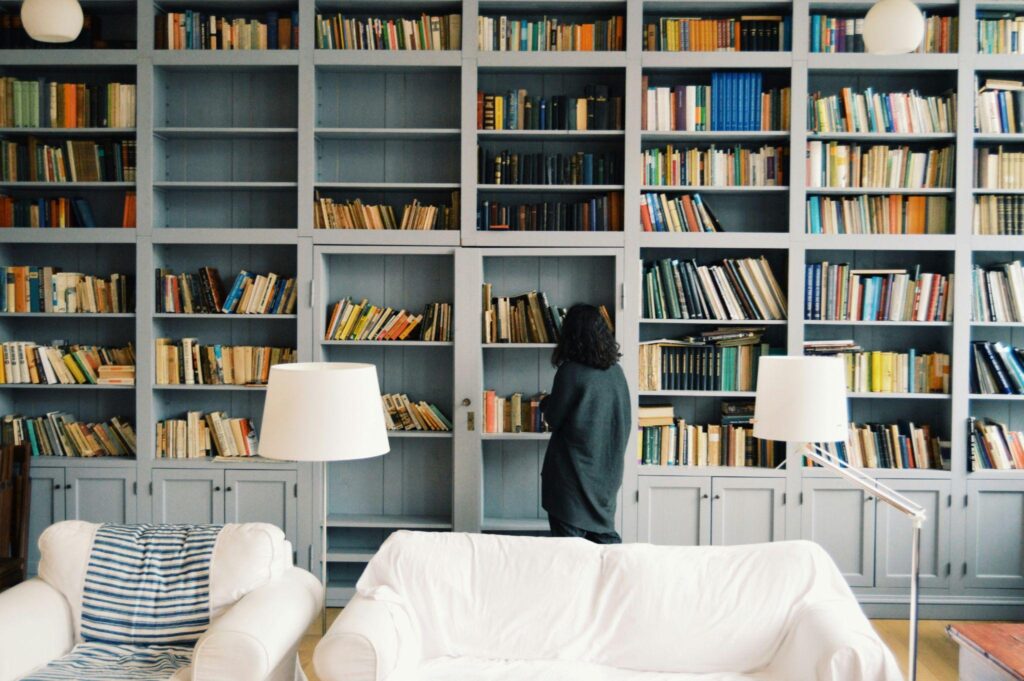 Modern Home Library Design Ideas