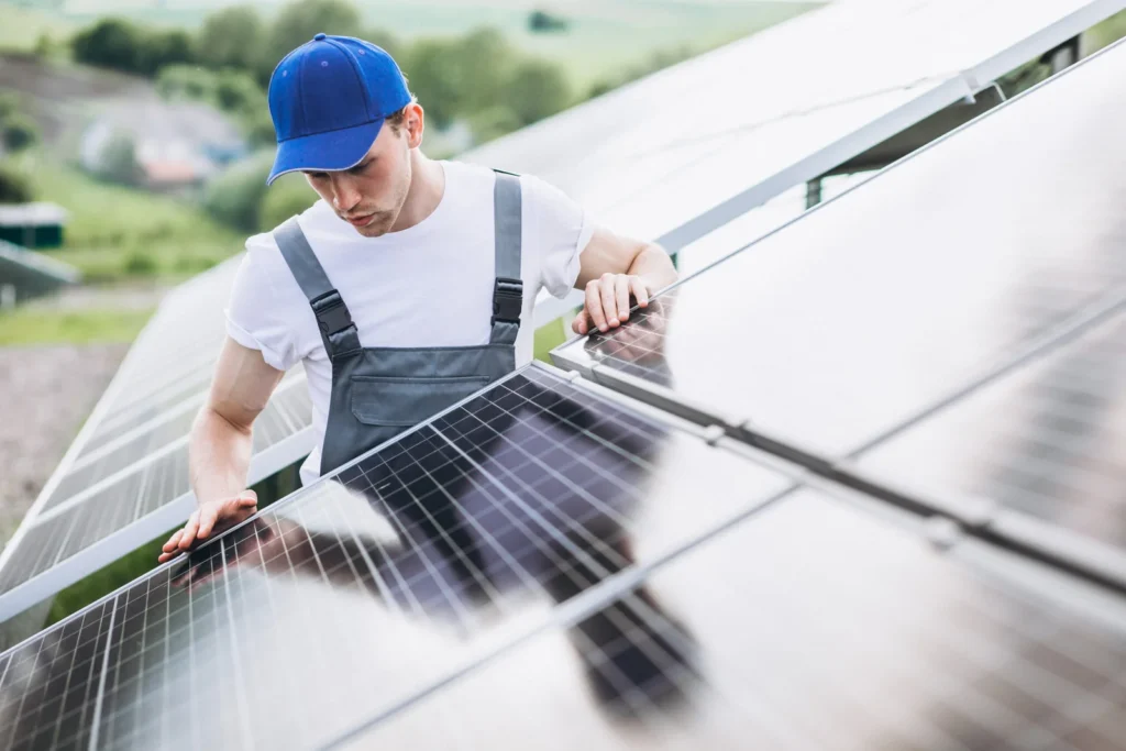 Choosing the Right Solar Installers for Quality and Savings