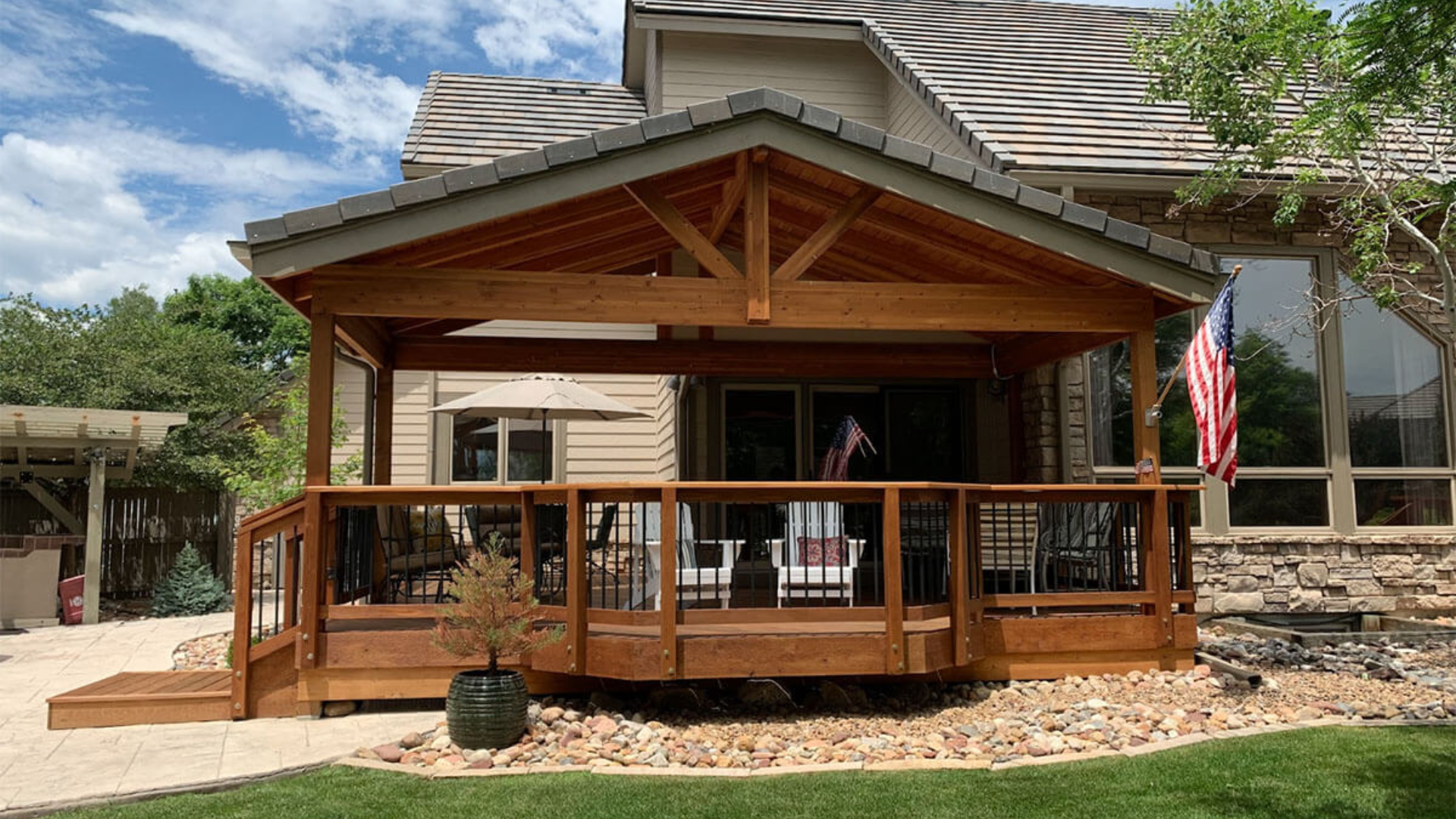 Covered_Deck_with_a_Gable_Roof