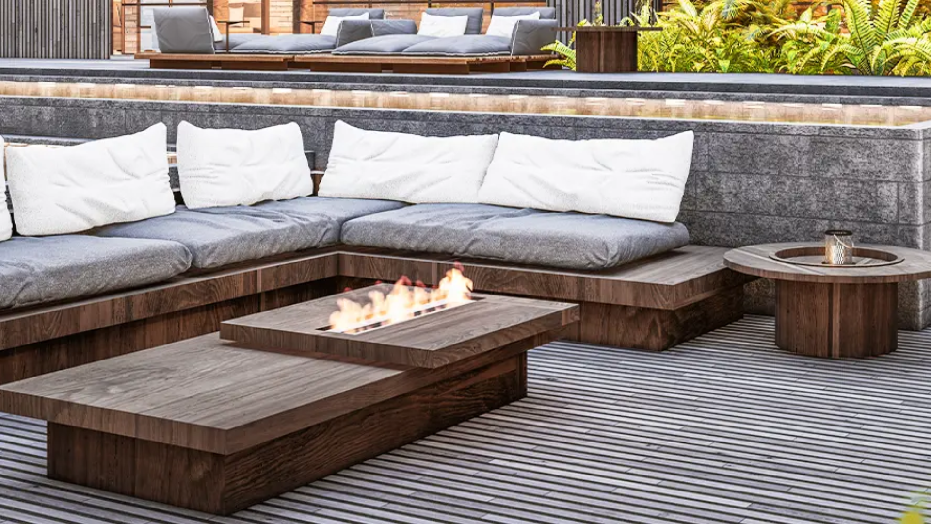 Deck_with_Built-In_Fire_Pit_Area