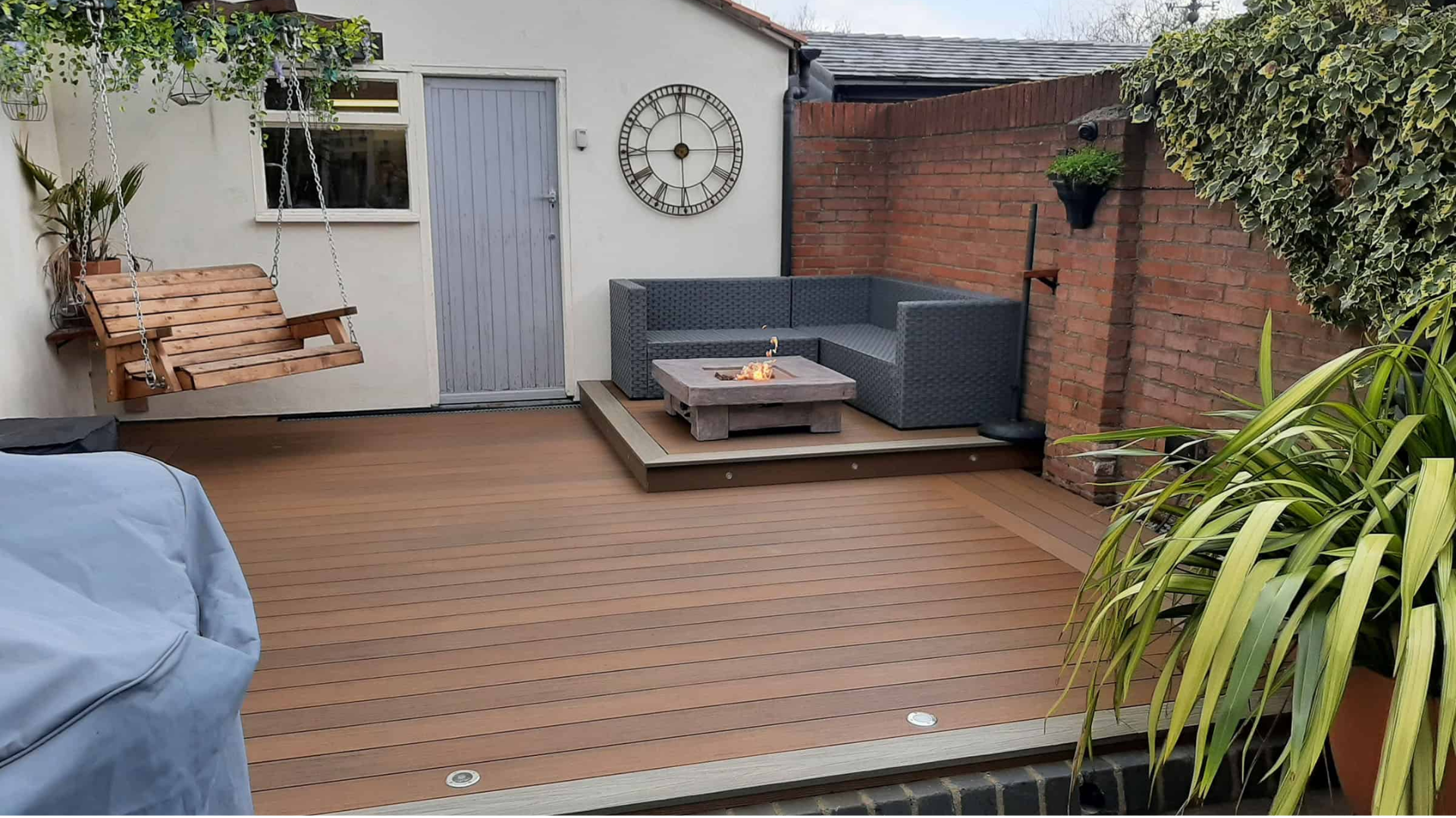 Deck_with_Color-Blocked_Boards