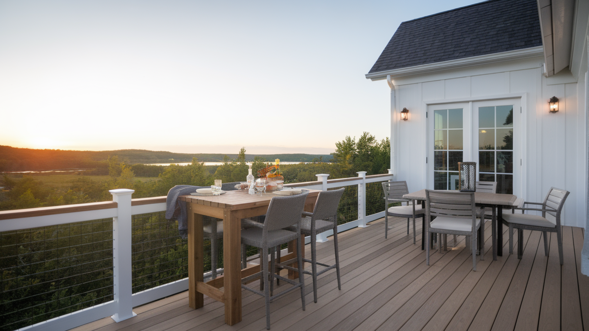 Deck_with_Fold-Out_Bar_Table