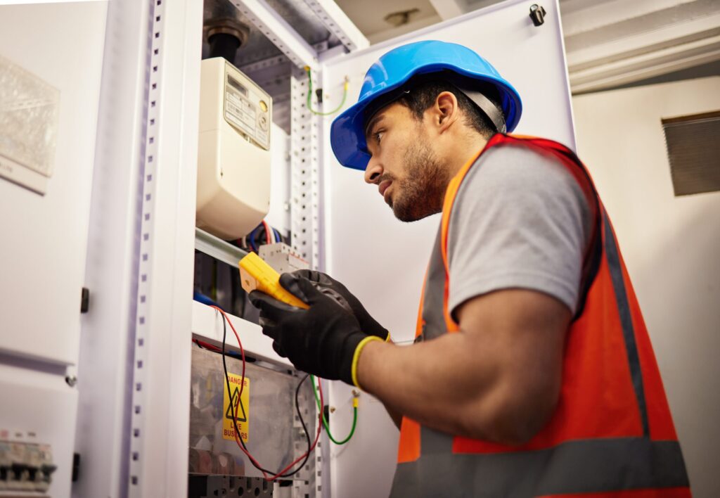 How a Strong Online Directory Listing Powers Local Electricians’ Visibility