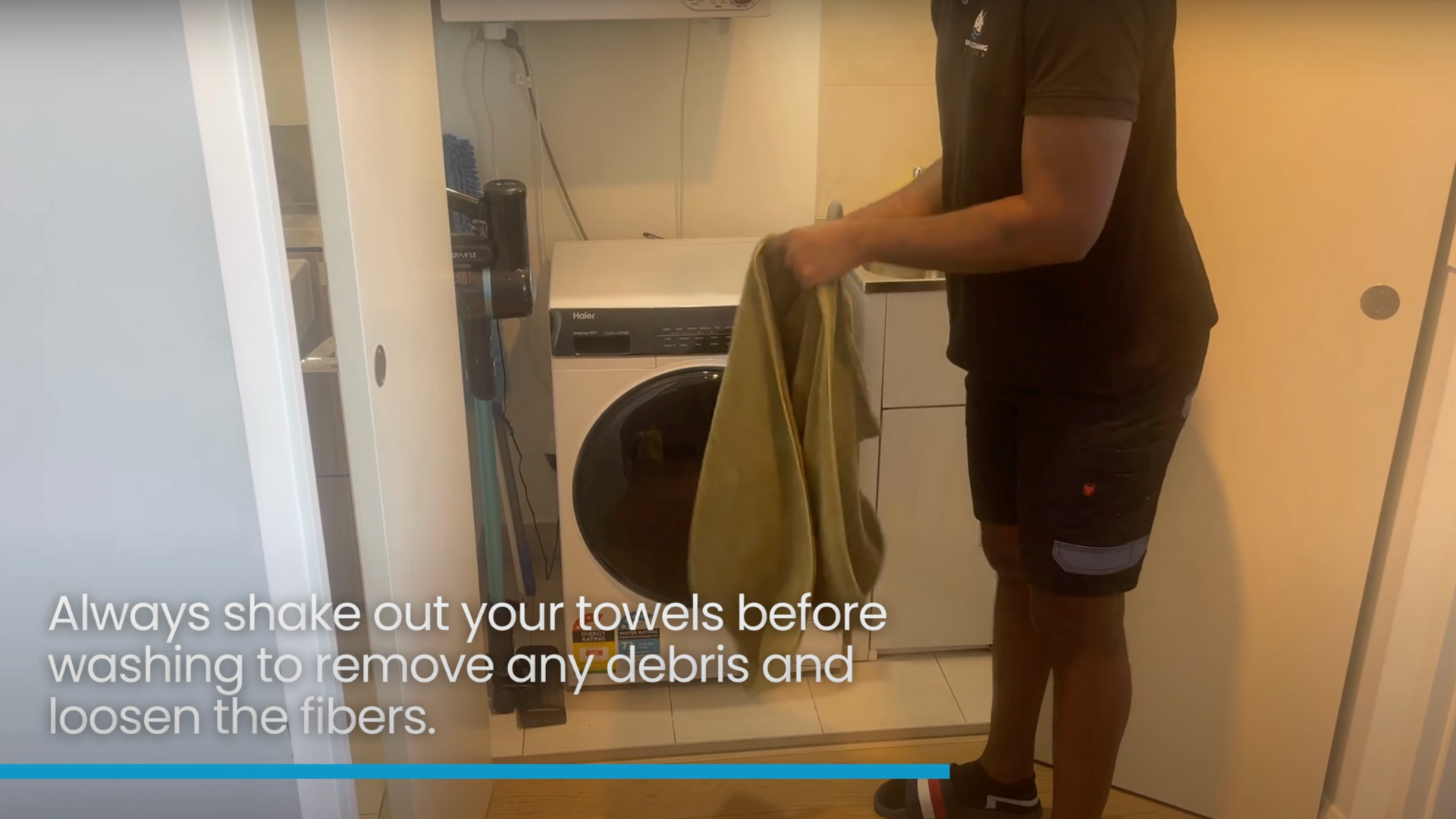 Step_1_Shake_Out_the_Towels