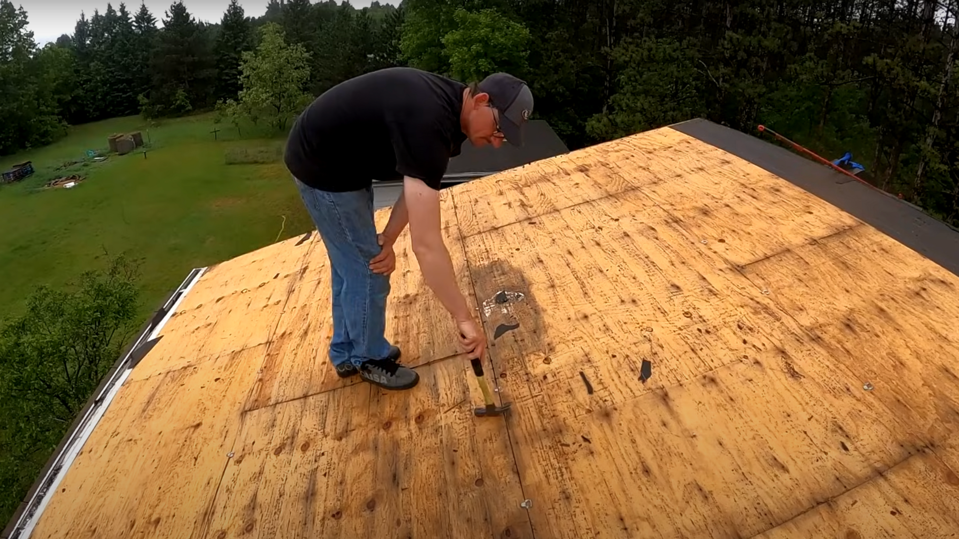 Step_2_Inspect_and_Repair_the_Decking