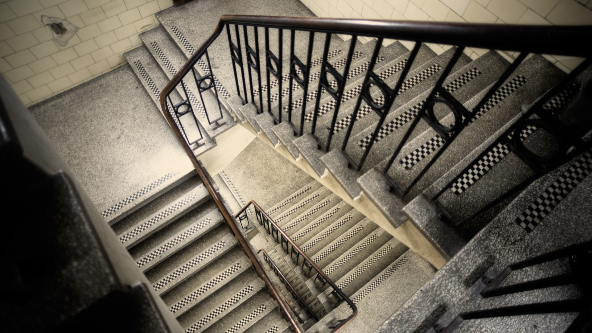 qStairway_Stairwell