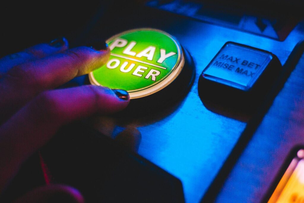 Is It Important to Choose the Right Time to Play at An Online Casino?