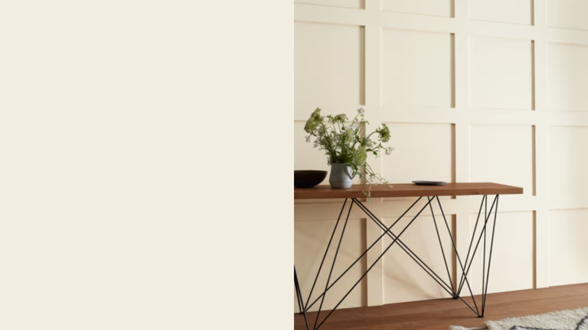 Benjamin Moore Swiss Coffee (OC-45)