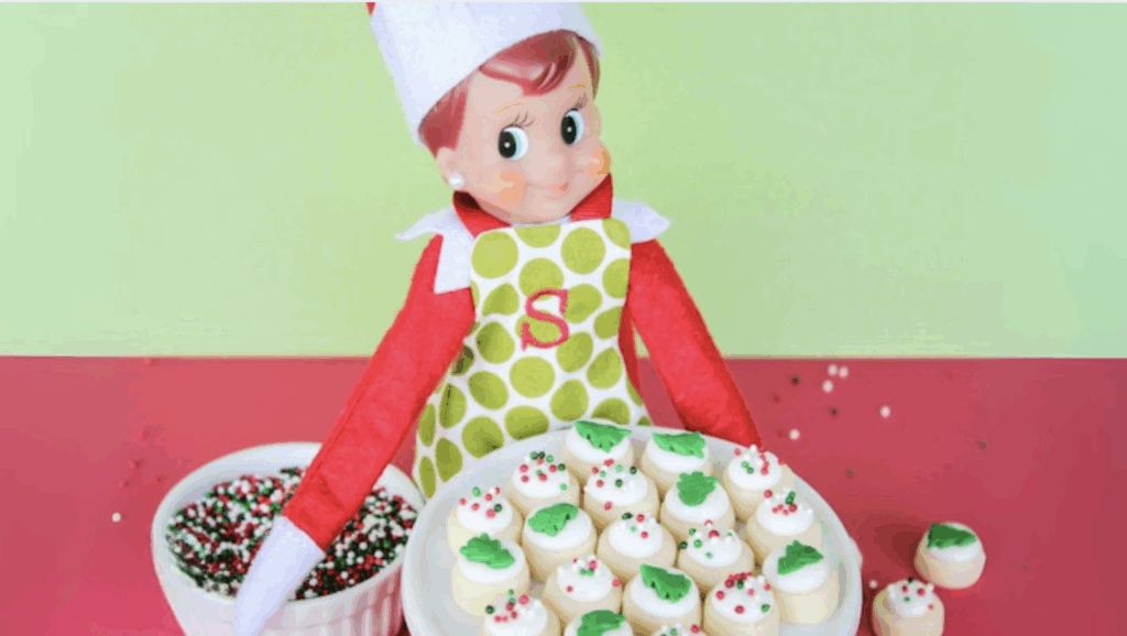 Elf Baking Cookies or Cupcakes