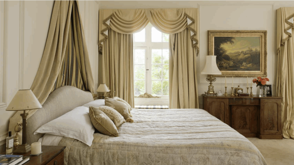 Traditional curtain look