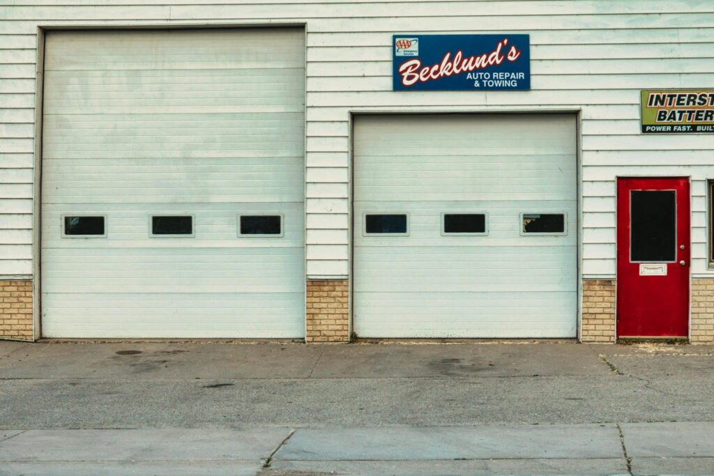 Top Local Garage Door Repair Services in Houston