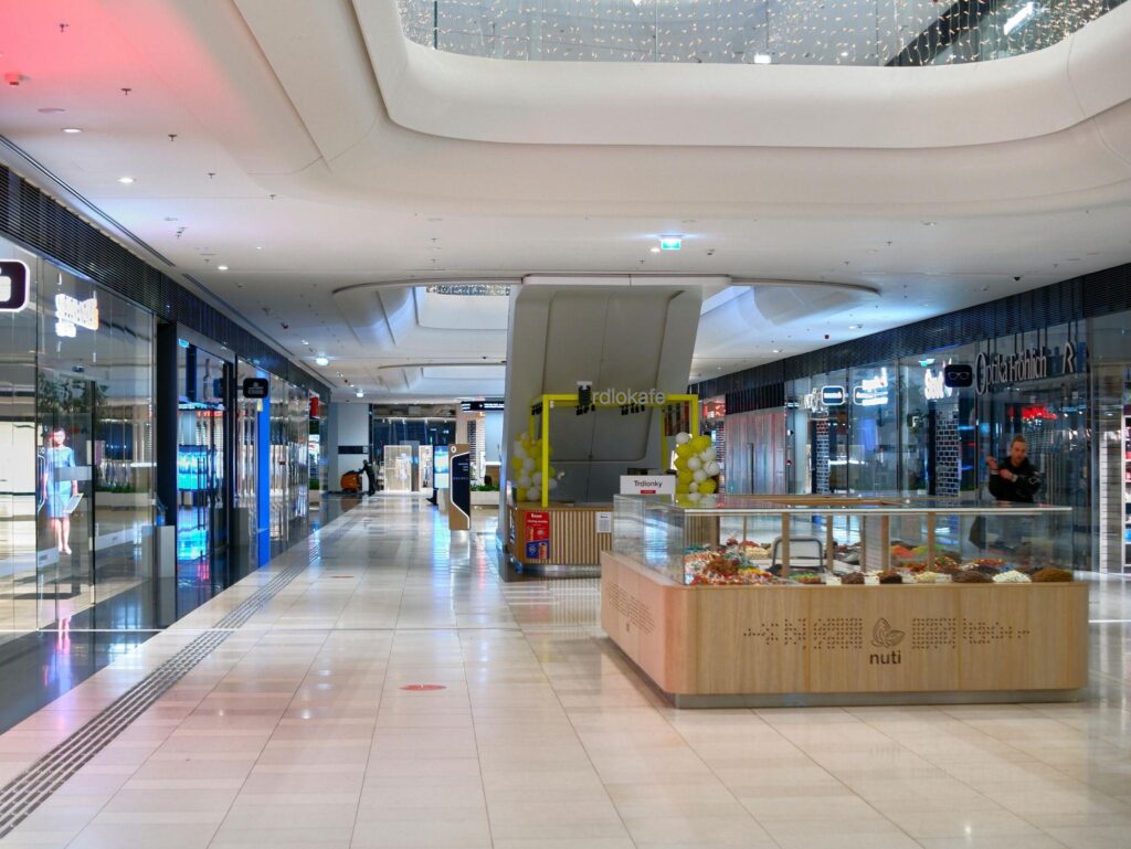 Designing Commercial Spaces: The Role of Flooring Choices