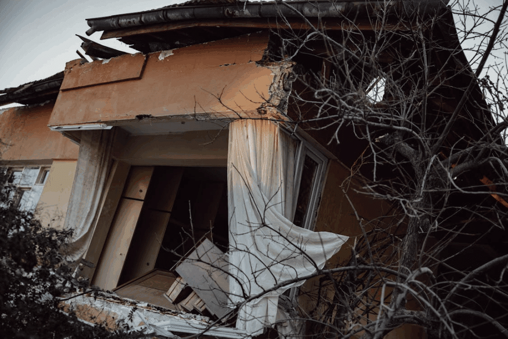 Advanced Techniques in Earthquake-Resistant Building Structures