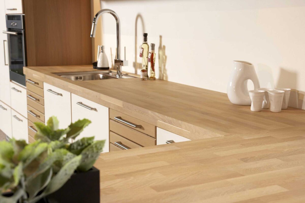 The Timeless Appeal of Solid Wood Worktops: A Complete Guide - Opple House